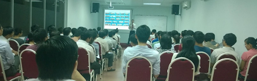 Lớp học miễn phí về đầu tư bất động sản của chuyên gia Nguyễn Thành Tiến năm 2012