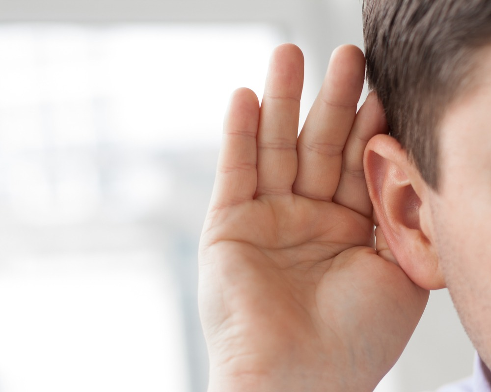 Kỹ năng lắng nghe là tiếp nhận thông tin chủ động